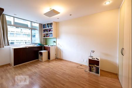 Apartamento para alugar com 160m², 4 quartos e 1 vaga Apartamento para alugar com 160m², 4 quartos e 1 vagaSuíte