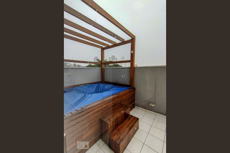 Apartamento para alugar com 30m², 1 quarto e 2 vagas Apartamento para alugar com 30m², 1 quarto e 2 vagasÁrea comum - Ofurô