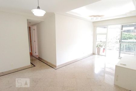Sala de apartamento para alugar com 2 quartos, 90m² em Botafogo, Rio de Janeiro
