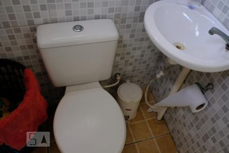Apartamento à venda com 55m², 2 quartos e 1 vagaBanheiro área comum