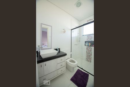 Casa à venda com 520m², 5 quartos e 6 vagasbanheiro suite 3