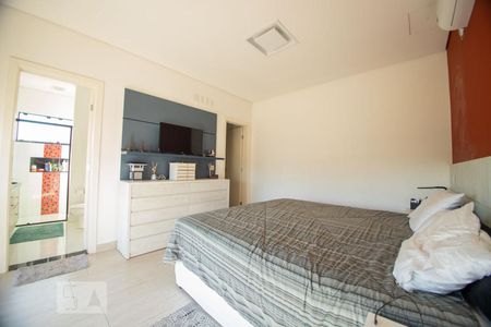 Casa à venda com 520m², 5 quartos e 6 vagassuite 1