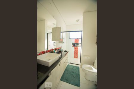 Casa à venda com 520m², 5 quartos e 6 vagasbanheiro suite 1