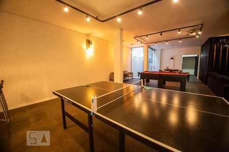 Casa à venda com 520m², 5 quartos e 6 vagassala de jogos