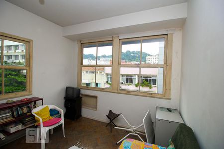 Quarto 1 de apartamento para alugar com 2 quartos, 80m² em Botafogo, Rio de Janeiro