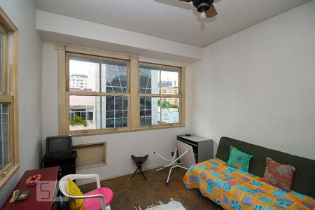 Quarto 1 de apartamento para alugar com 2 quartos, 80m² em Botafogo, Rio de Janeiro