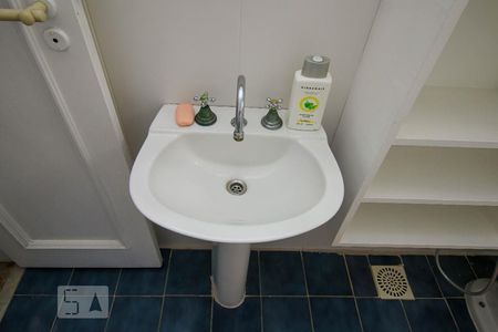 Apartamento para alugar com 80m², 2 quartos e 1 vagaBanheiro Social