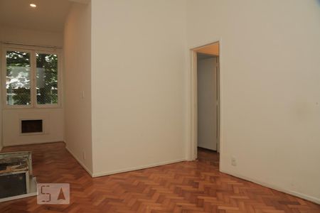 Sala de apartamento para alugar com 1 quarto, 46m² em Copacabana, Rio de Janeiro