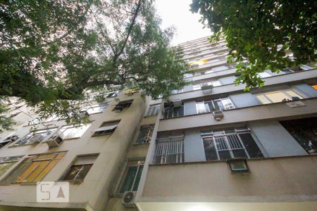 Fachada de apartamento para alugar com 1 quarto, 46m² em Copacabana, Rio de Janeiro
