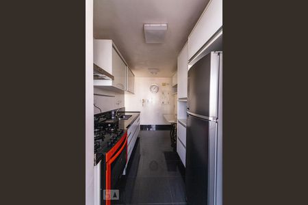 Apartamento à venda com 130m², 4 quartos e 2 vagas Apartamento à venda com 130m², 4 quartos e 2 vagasCozinha