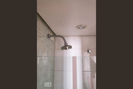 Apartamento à venda com 130m², 4 quartos e 2 vagas Apartamento à venda com 130m², 4 quartos e 2 vagasBanheiro Suíte 2