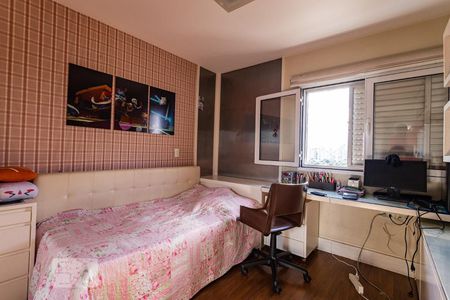 Apartamento à venda com 130m², 4 quartos e 2 vagas Apartamento à venda com 130m², 4 quartos e 2 vagasQuarto 2