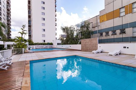 Apartamento à venda com 130m², 4 quartos e 2 vagas Apartamento à venda com 130m², 4 quartos e 2 vagasPiscina