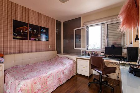 Apartamento à venda com 130m², 4 quartos e 2 vagas Apartamento à venda com 130m², 4 quartos e 2 vagasQuarto 2