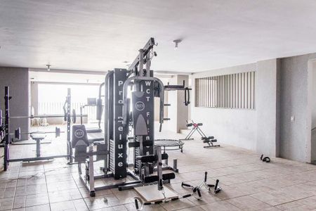 Casa à venda com 950m², 5 quartos e 4 vagas Casa à venda com 950m², 5 quartos e 4 vagasAcademia