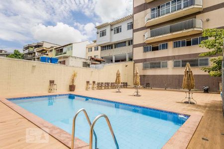 Casa à venda com 950m², 5 quartos e 4 vagas Casa à venda com 950m², 5 quartos e 4 vagasPiscina