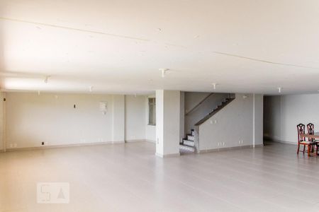 Casa à venda com 950m², 5 quartos e 4 vagas Casa à venda com 950m², 5 quartos e 4 vagasSalão de Festas