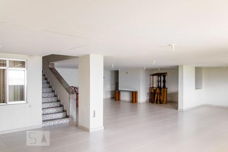 Casa à venda com 950m², 5 quartos e 4 vagas Casa à venda com 950m², 5 quartos e 4 vagasSalão de Festas