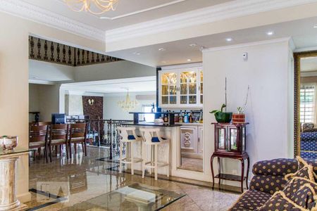 Sala de Estar de casa à venda com 5 quartos, 950m² em Jardim Guanabara, Rio de Janeiro