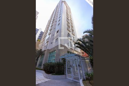 Apartamento à venda com 30m², 1 quarto e 1 vaga Apartamento à venda com 30m², 1 quarto e 1 vagaFachada