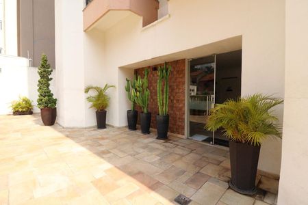 Apartamento à venda com 72m², 2 quartos e 2 vagasFachada