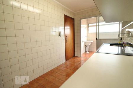 Apartamento à venda com 72m², 2 quartos e 2 vagasCozinha