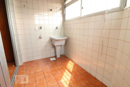 Apartamento à venda com 72m², 2 quartos e 2 vagasÁrea de Serviço