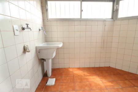 Apartamento à venda com 72m², 2 quartos e 2 vagasÁrea de Serviço