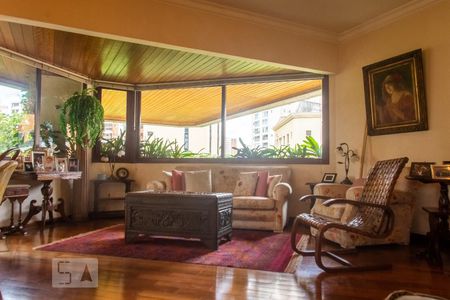 Apartamento à venda com 300m², 3 quartos e 4 vagasSala