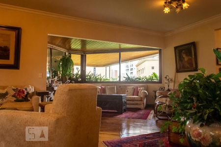 Apartamento à venda com 300m², 3 quartos e 4 vagasSala