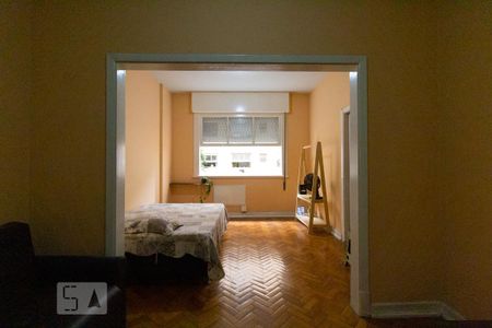 Sala de kitnet/studio para alugar com 1 quarto, 33m² em Flamengo, Rio de Janeiro