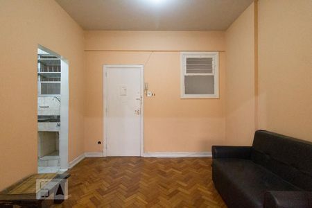 Sala de kitnet/studio para alugar com 1 quarto, 33m² em Flamengo, Rio de Janeiro