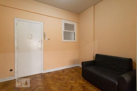 Sala de kitnet/studio para alugar com 1 quarto, 33m² em Flamengo, Rio de Janeiro