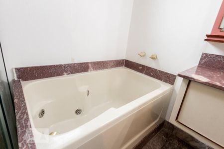 Apartamento para alugar com 44m², 1 quarto e 1 vaga Apartamento para alugar com 44m², 1 quarto e 1 vagaBanheiro do quarto