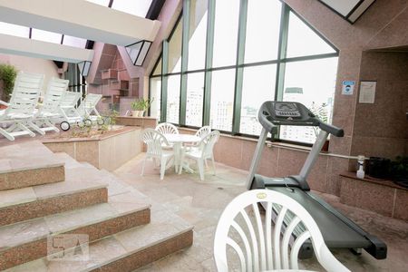 Apartamento para alugar com 44m², 1 quarto e 1 vaga Apartamento para alugar com 44m², 1 quarto e 1 vagaAcademia