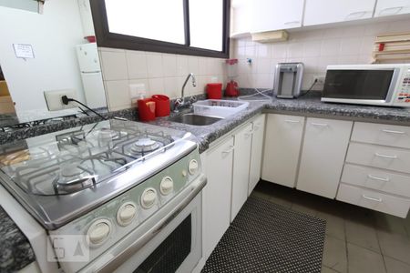 Apartamento à venda com 118m², 3 quartos e 3 vagasCozinha