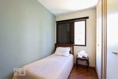 Apartamento à venda com 118m², 3 quartos e 3 vagasQuarto 2