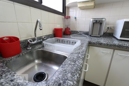Apartamento à venda com 118m², 3 quartos e 3 vagasCozinha - Pia