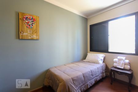 Apartamento à venda com 118m², 3 quartos e 3 vagasQuarto 3
