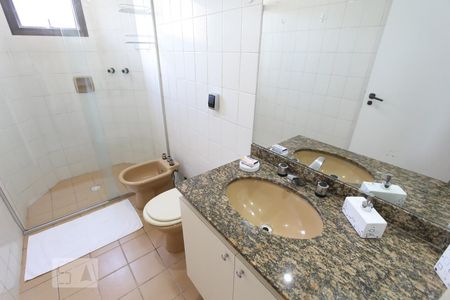 Apartamento à venda com 118m², 3 quartos e 3 vagasBanheiro