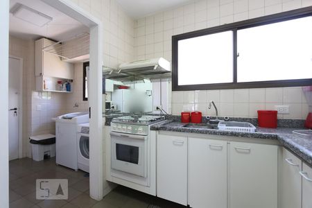 Apartamento à venda com 118m², 3 quartos e 3 vagasCozinha