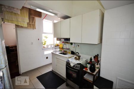 Cozinha de apartamento para alugar com 3 quartos, 100m² em Flamengo, Rio de Janeiro