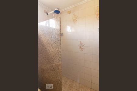 Banheiro de apartamento para alugar com 3 quartos, 105m² em Parque das Nações, Santo André