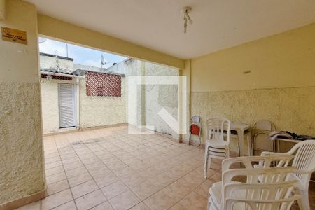 Apartamento à venda com 80m², 3 quartos e sem vagaÁrea comum - Salão de festas