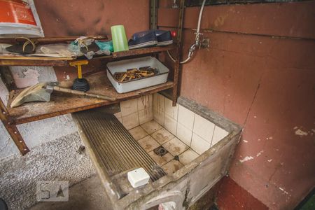 Casa à venda com 90m², 3 quartos e 2 vagas Casa à venda com 90m², 3 quartos e 2 vagasDetalhe - Área de Serviço