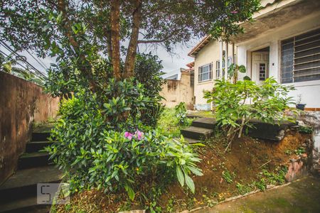 Casa à venda com 90m², 3 quartos e 2 vagas Casa à venda com 90m², 3 quartos e 2 vagasFrente da casa - Jardim