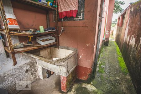 Casa à venda com 90m², 3 quartos e 2 vagas Casa à venda com 90m², 3 quartos e 2 vagasÁrea de Serviço