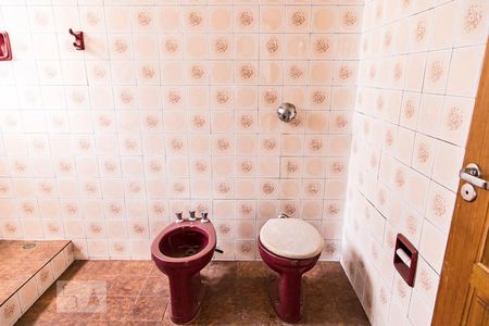 Apartamento para alugar com 60m², 2 quartos e sem vagaBanheiro