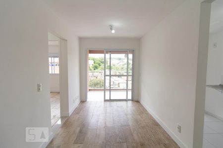 Sala de apartamento à venda com 2 quartos, 50m² em Jardim Roberto, Osasco