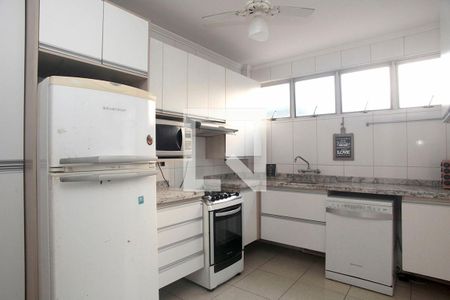 Apartamento à venda com 109m², 2 quartos e 1 vagaCozinha